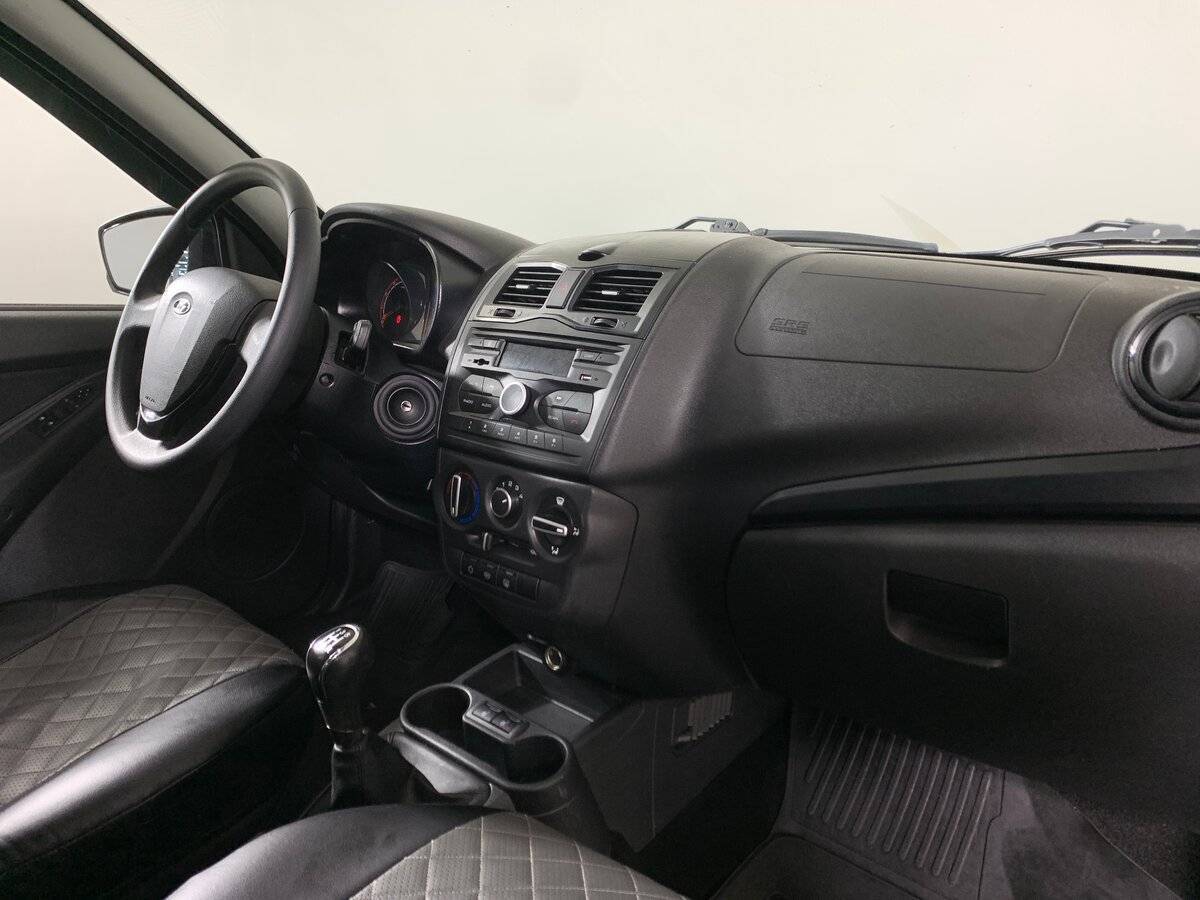 Купить Lada (ВАЗ) Granta Cross, 2023, 69 939 км, фото №13