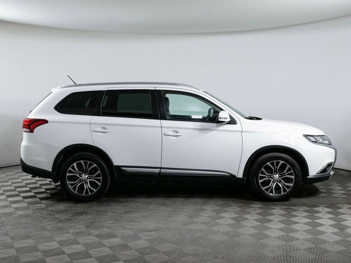 Купить Mitsubishi Outlander, 2016, 178 926 км, фото №4