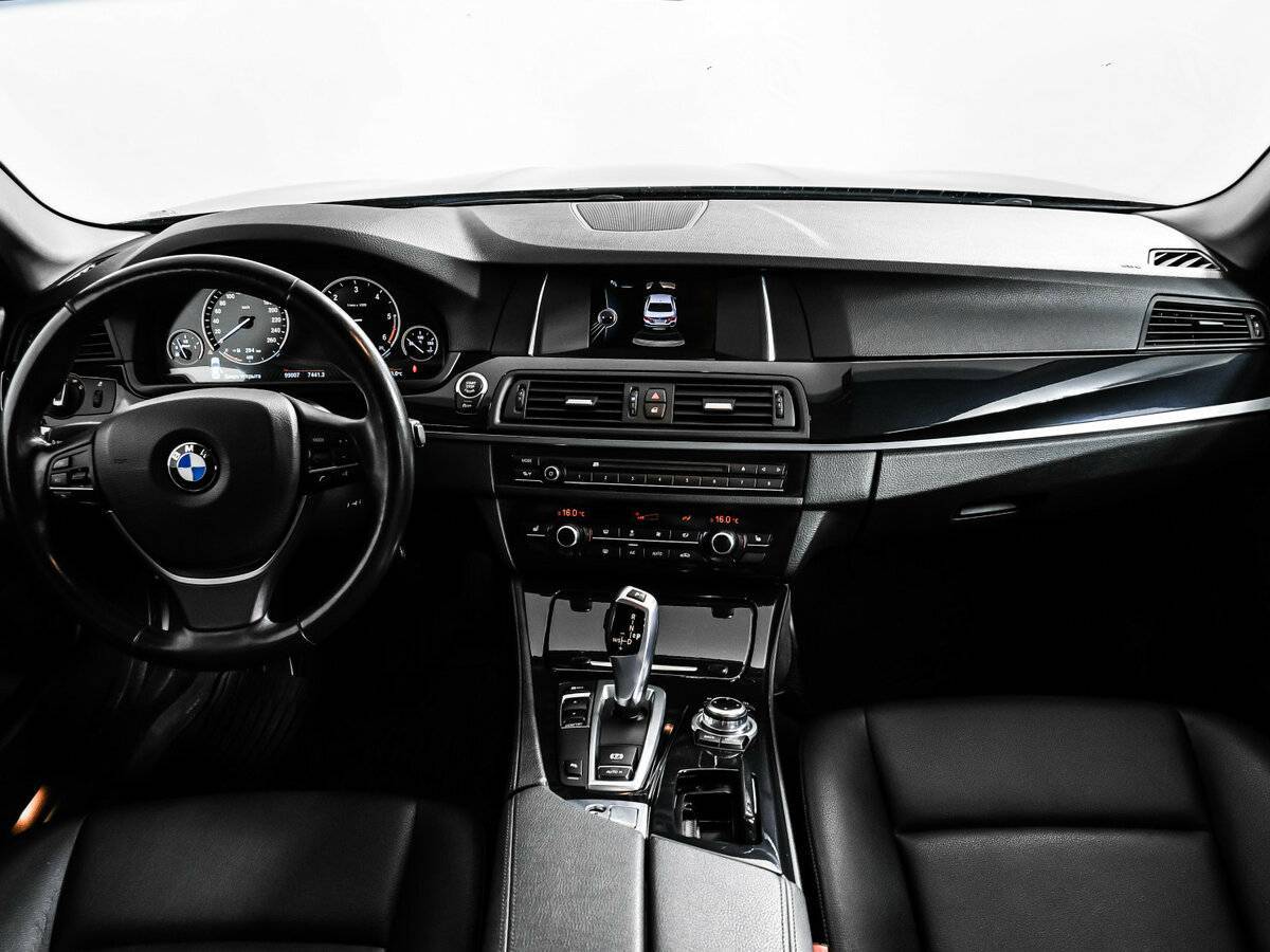 Купить BMW 5 серии 520d, 2016, 99 006 км, фото №11