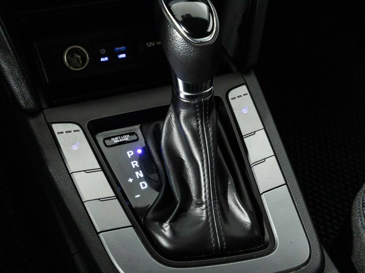 Купить Hyundai Elantra, 2016, 120 871 км, фото №17