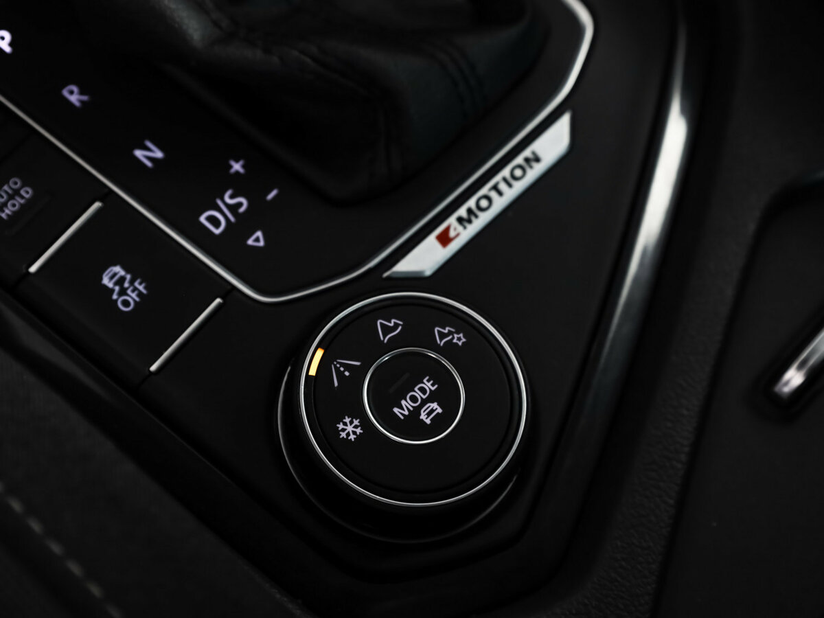 Купить Volkswagen Tiguan II, 2017, 184 995 км, фото №18