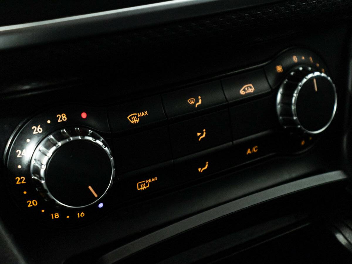 Купить Mercedes-Benz A-Класс 180 III (W176), 2013, 208 692 км, фото №15