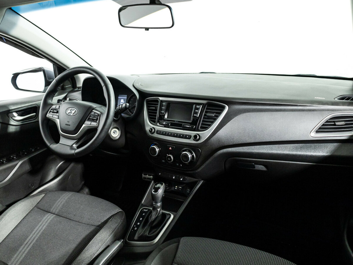 Купить Hyundai Solaris II, 2017, 152 854 км, фото №9