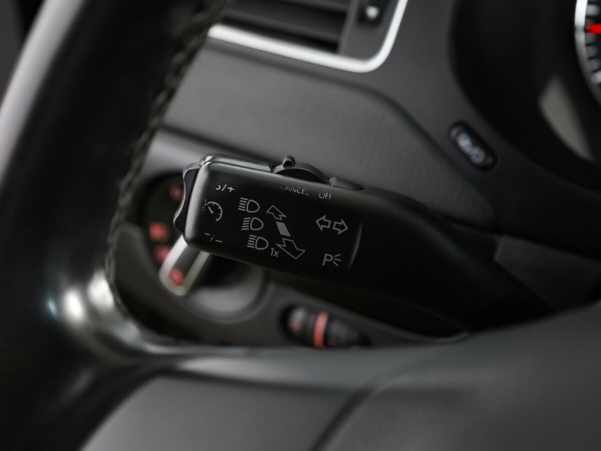 Купить Volkswagen Jetta VI, 2014, 259 874 км, фото №12