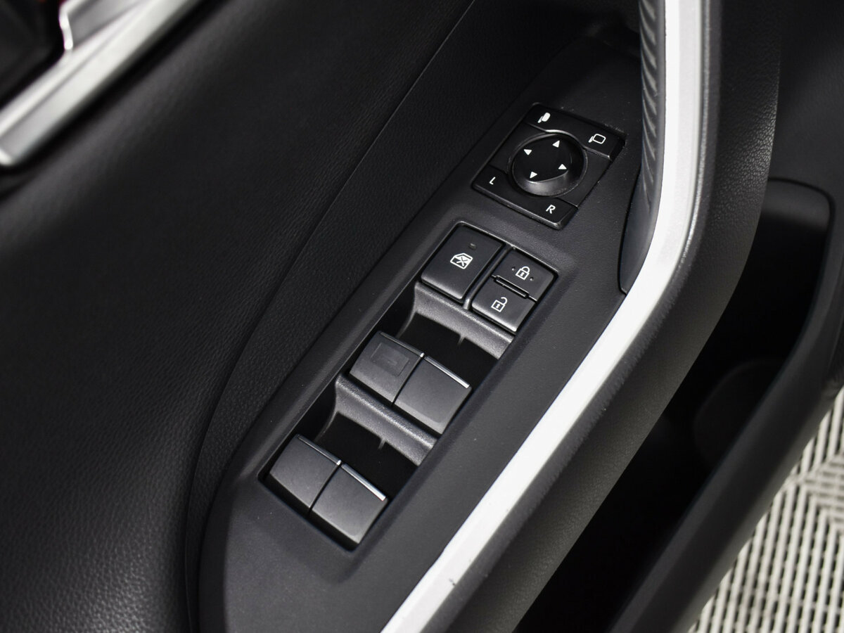 Купить Toyota RAV4 V (XA50), 2019, 93 916 км, фото №18