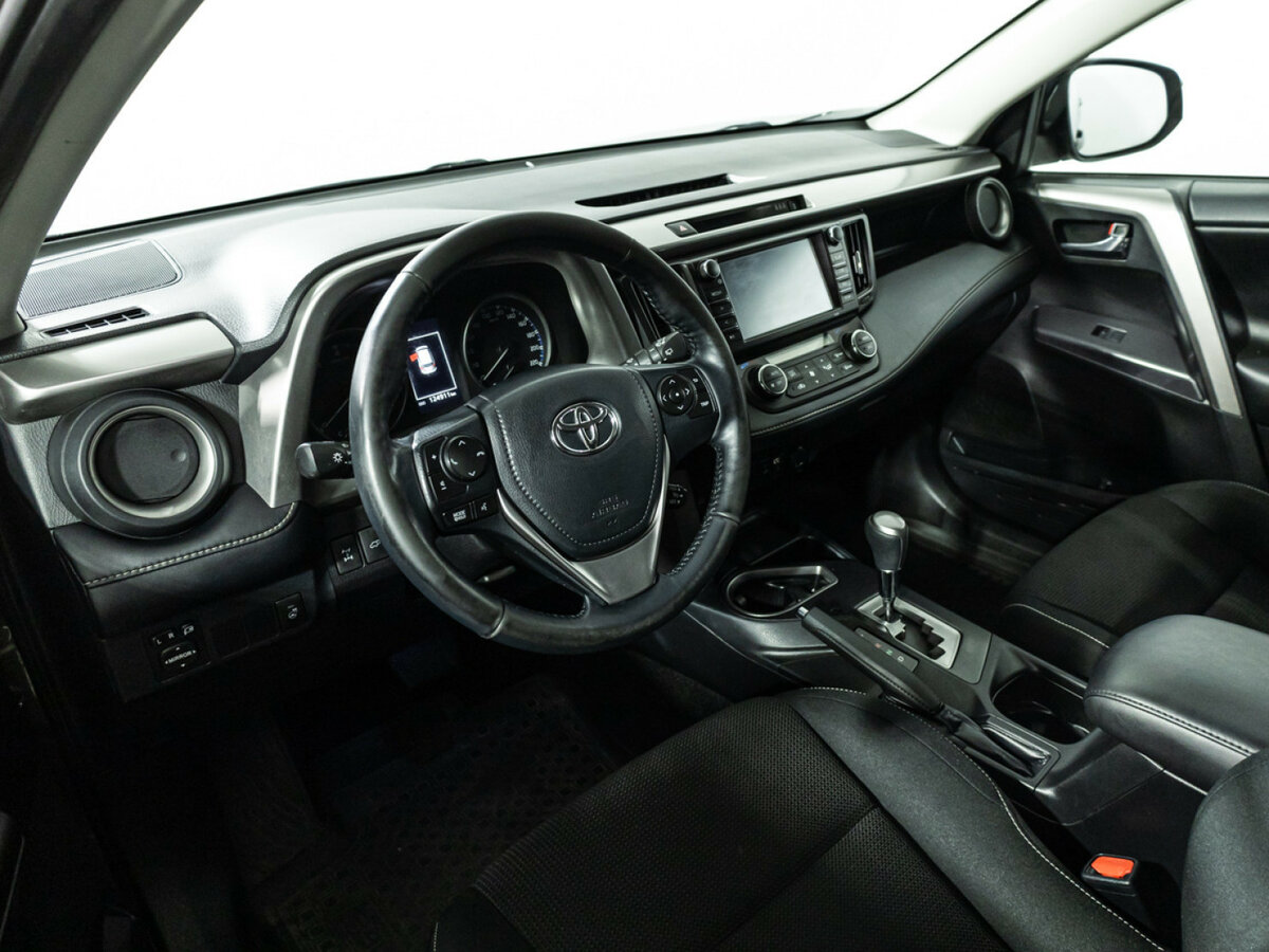 Купить Toyota RAV4 IV (XA40) Рестайлинг, 2018, 124 908 км, фото №9