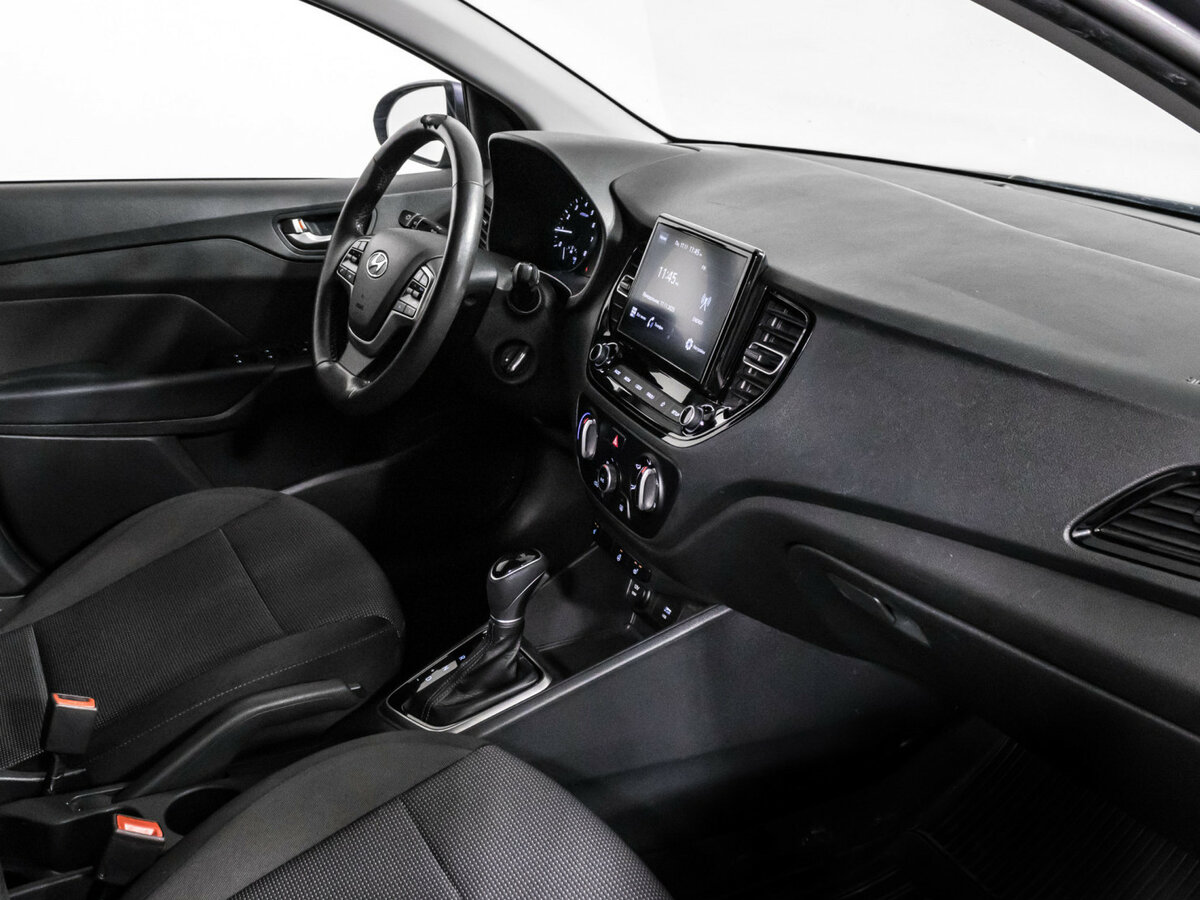 Купить Hyundai Solaris II Рестайлинг, 2021, 66 146 км, фото №9