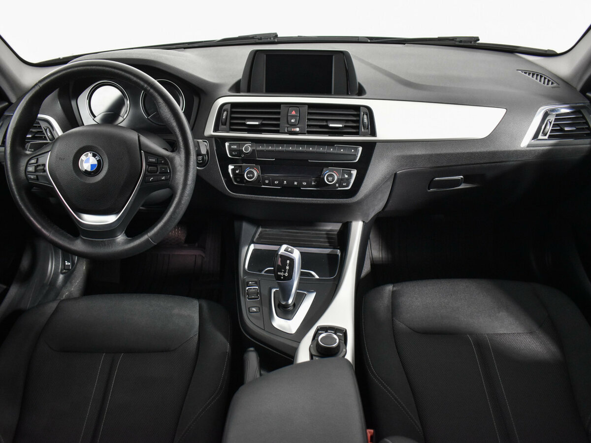 Купить BMW 1 серии 118i II (F20/F21) Рестайлинг 2, 2017, 64 080 км, фото №13